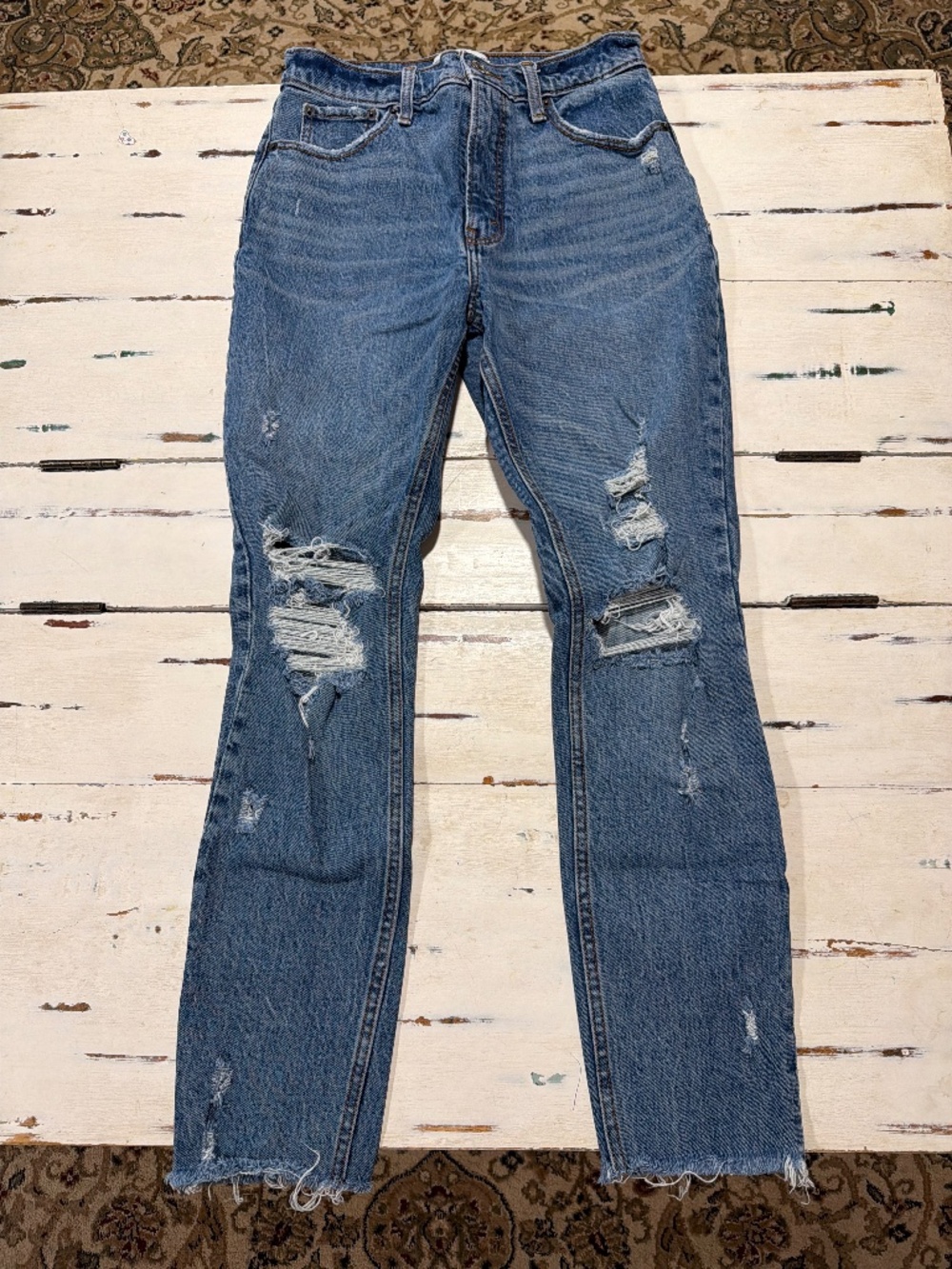 Abercrombie fitch & distressed the skinny high rise jean size 2
